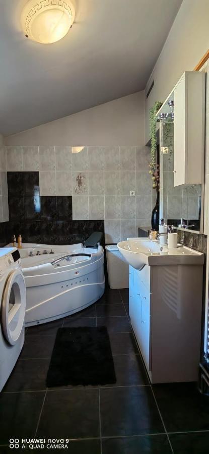 Kuca Za Odmor Vista Mare Villa Marinici  Kültér fotó